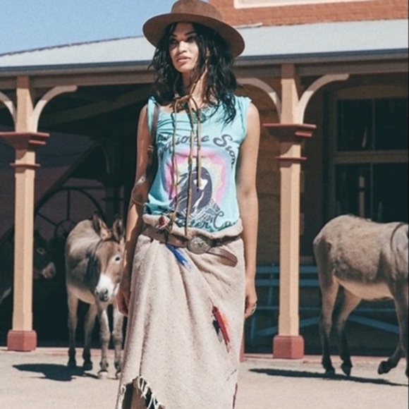 💗NWOT💗 Spell Turquoise Stone Hunters Tee Sz M - Picture 1 of 11